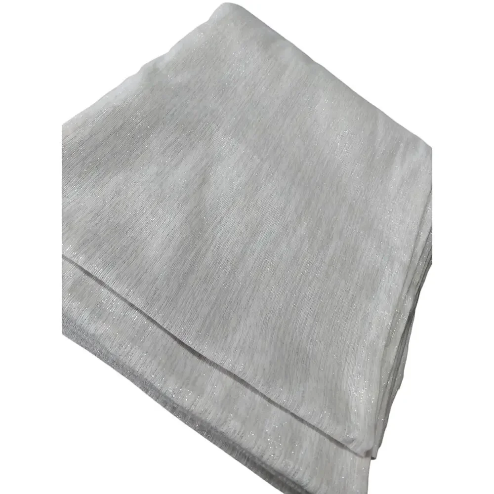 NWOT! THRESHOLD! ELEGANT & DAZZLING WHITE W/SILVER METALLIC TABLECLOTH! 60